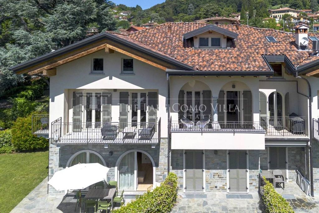 3 bedroom luxury Flat for sale in via nazario sauro 48, Menaggio, Provincia di Como, Lombardy - Vista 2