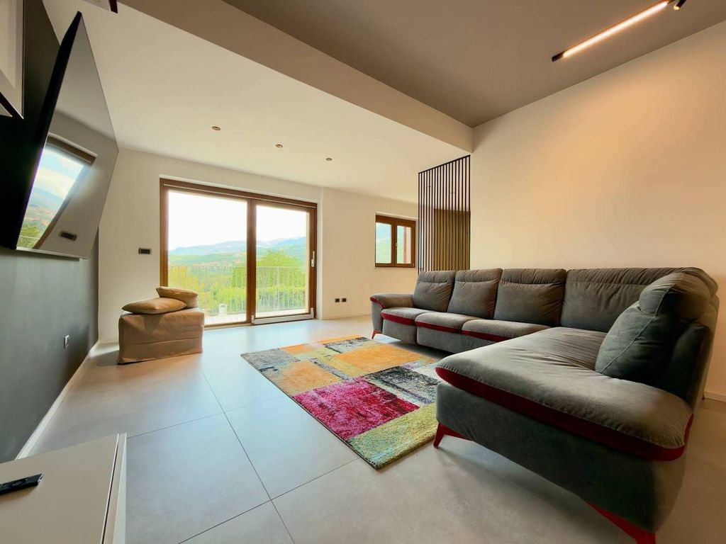 Casa – L’Aquila - Vista 2