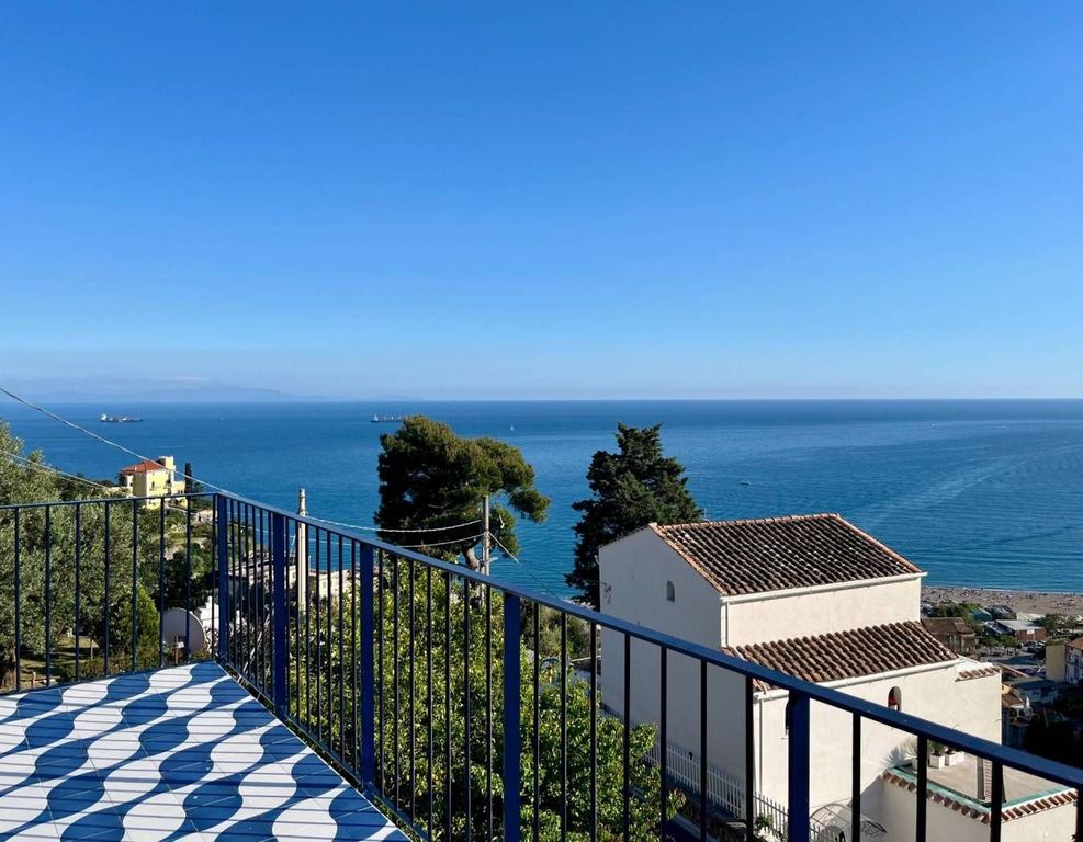 3 room luxury Flat for sale in Vietri sul Mare, Italy - Ansicht 2
