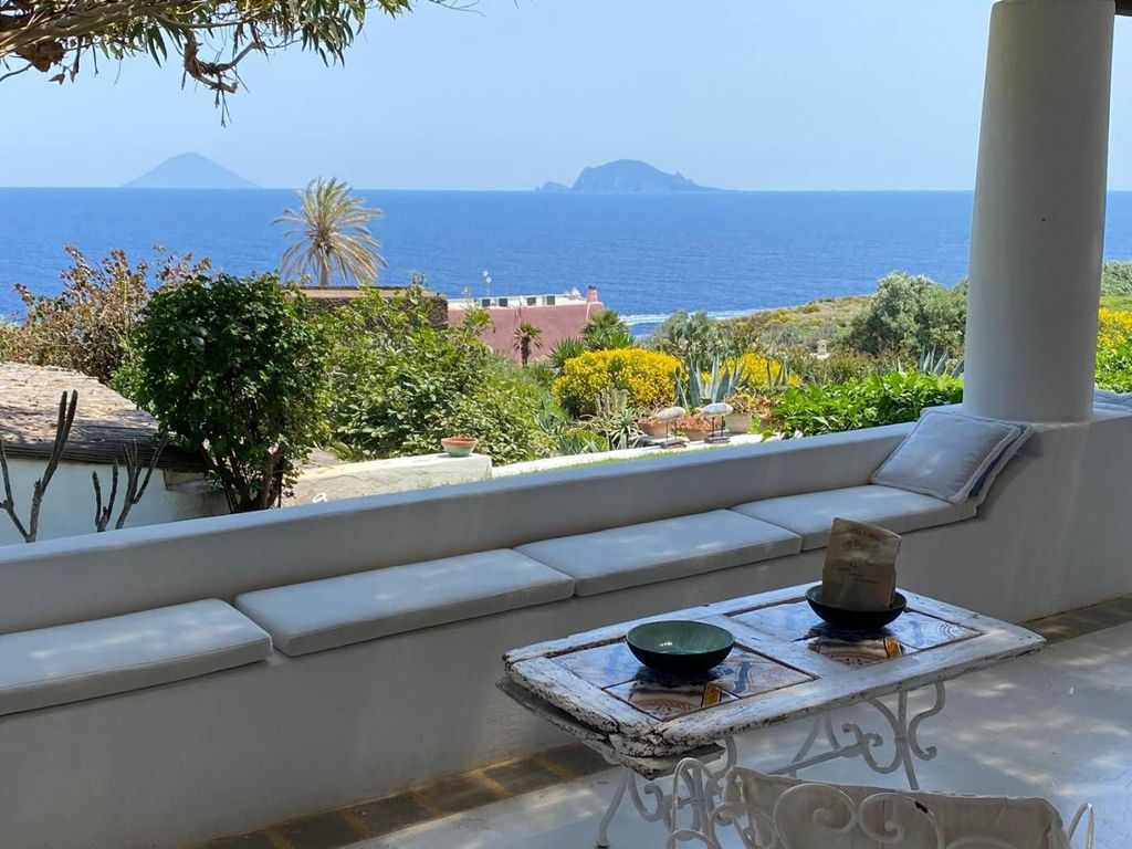Casa – Malfa - Vista 2