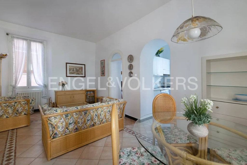 4 bedroom luxury Apartment for sale in Via Dante Alighieri, Laigueglia, Provincia di Savona, Liguria - Vista 2