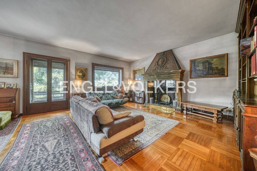 4 bedroom luxury Flat for sale in Cortina d'Ampezzo, Italy - View 2