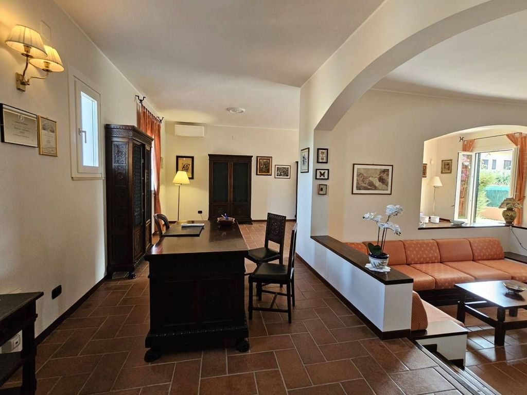 Luxury Villa for sale in Via Goceano, 32, Sant'Antioco, South Sardinia, Sardinia - Vista 3