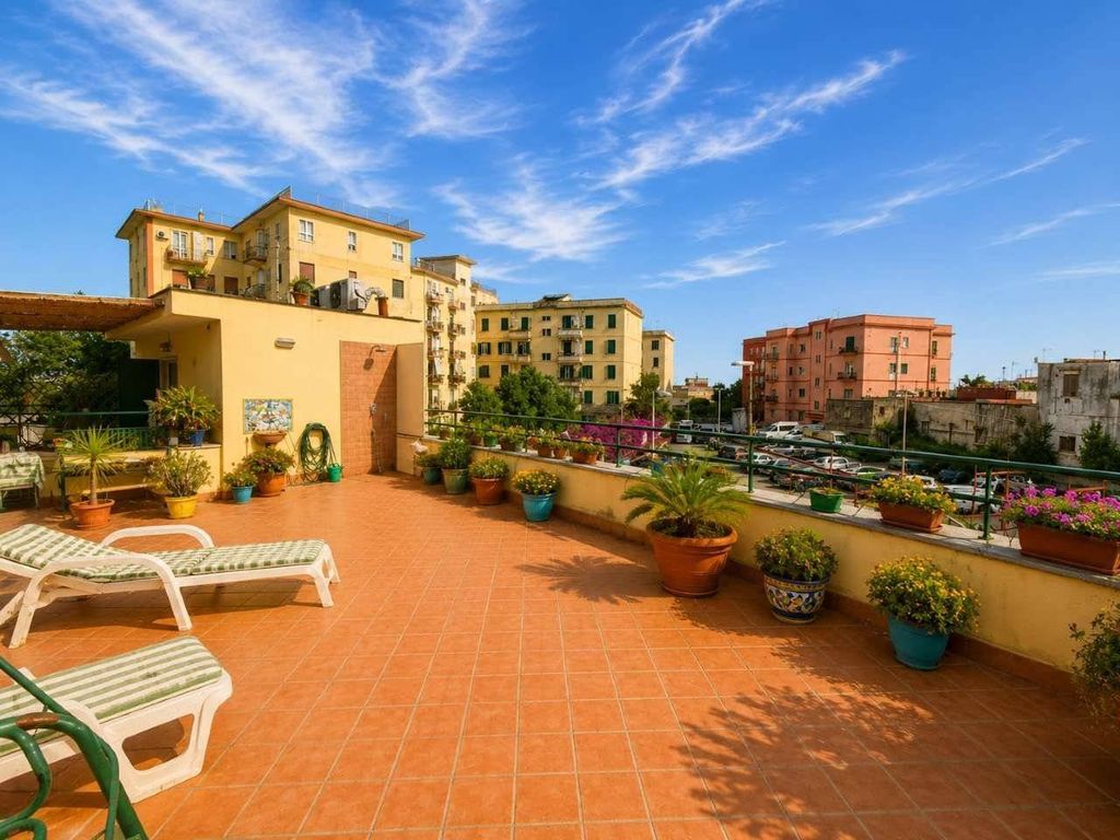 Casa – Napoli, Chiaia, Municipalità 1 - Vista 3