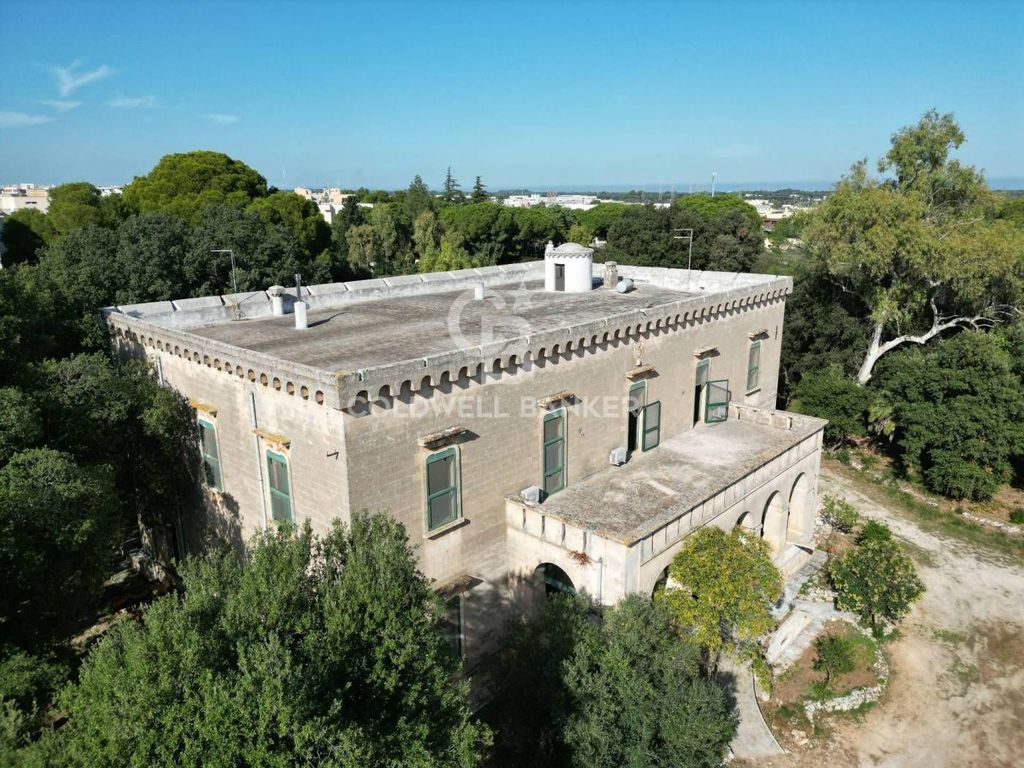 Luxury Villa for sale in Via Vincenzo Ruggero, San Vito dei Normanni, Provincia di Brindisi, Apulia - View 3