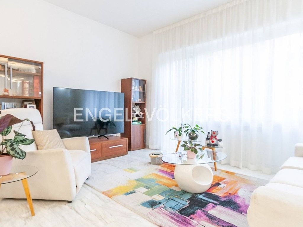 4 room luxury Apartment for rent in Viale Shakespeare, Rome, Latium - Vista 3