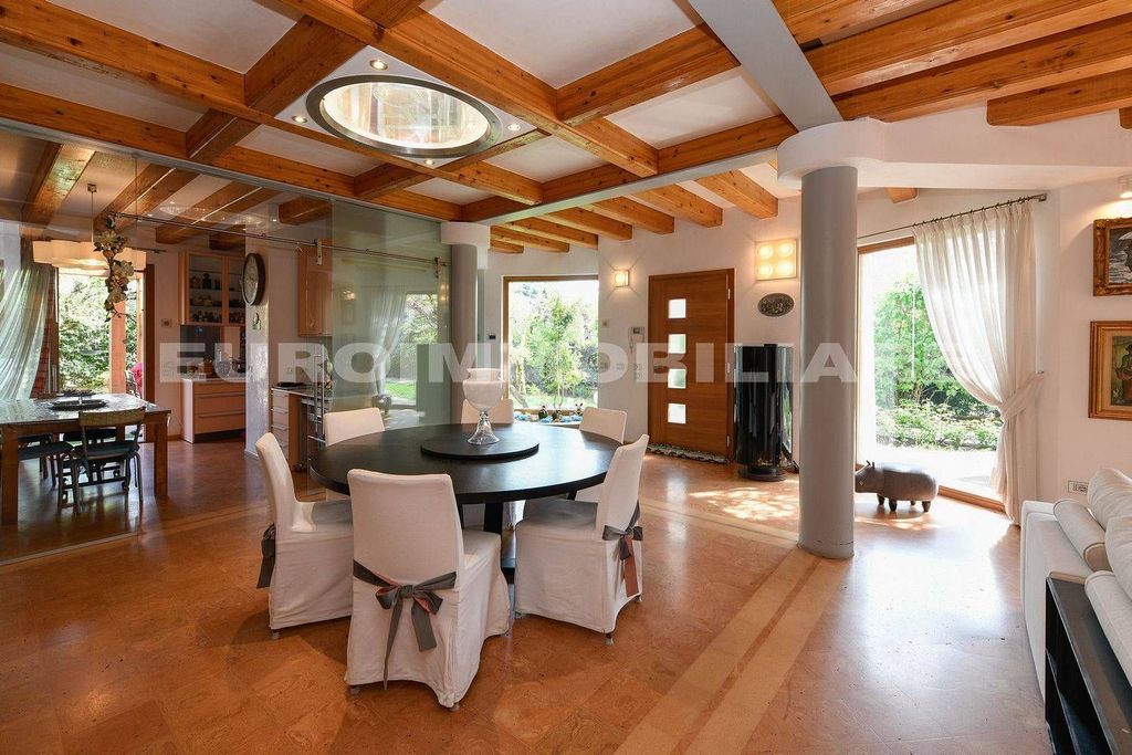 Luxury Villa for sale in Via Santa Croce, 101, Gussago, Provincia di Brescia, Lombardy - View 3