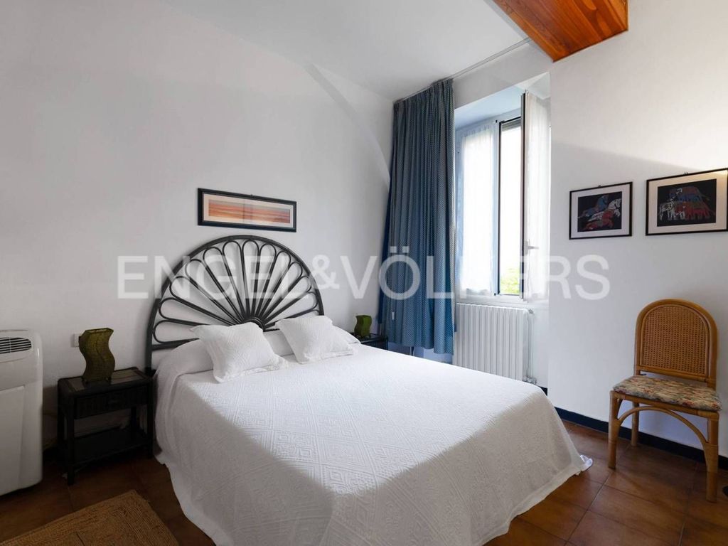 4 bedroom luxury Apartment for sale in Via Dante Alighieri, Laigueglia, Provincia di Savona, Liguria - Vista 3