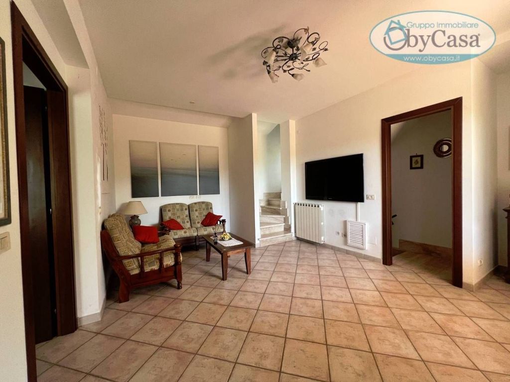 Casa – Oriolo Romano - Vista 3