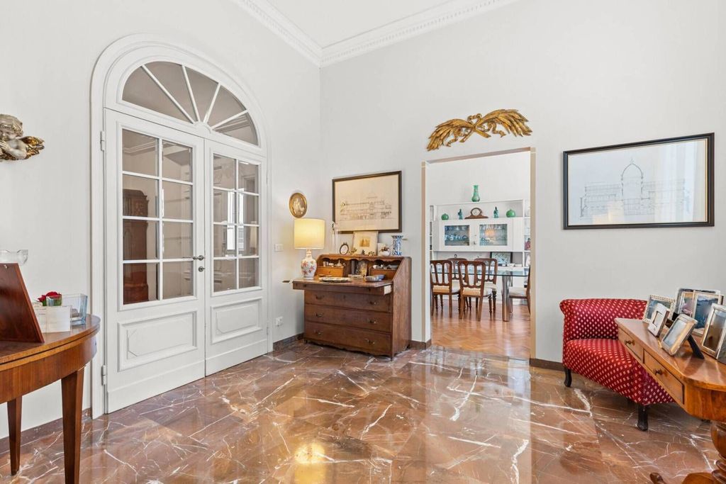 Luxury Apartment for sale in Viale Belfiore, 6, Florence, Tuscany - View 3