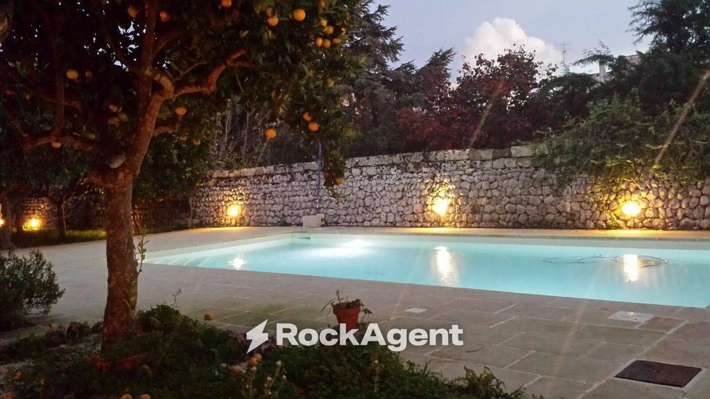 Luxury Hotel for sale in Via Congregazione, 23, Spongano, Apulia - Vista 3