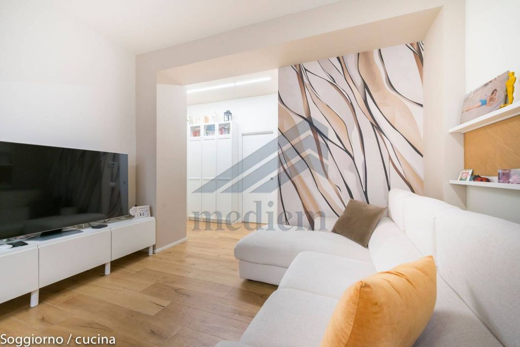 Appartamento – Milano, Centro Direzionale, Municipio 9 - Vista 3