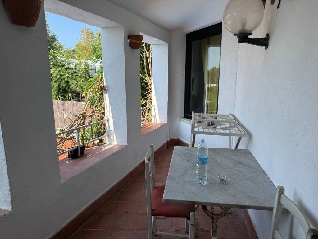 3 room luxury Apartment for rent in Via Franco Alfano, Naples, Campania - Vista 3