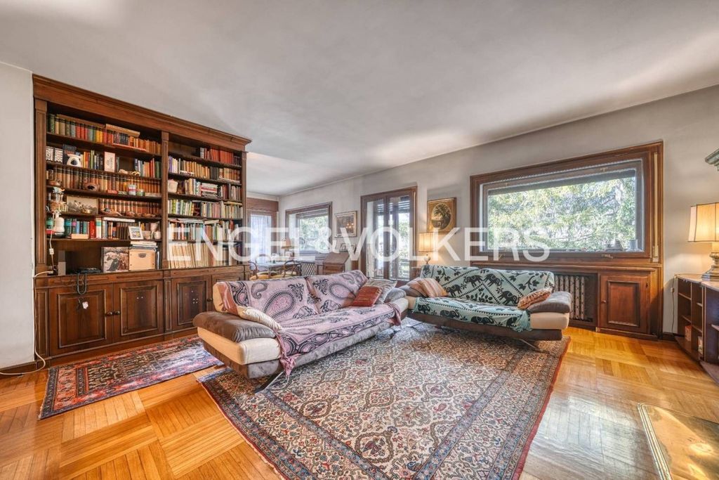 4 bedroom luxury Flat for sale in Cortina d'Ampezzo, Italy - View 3