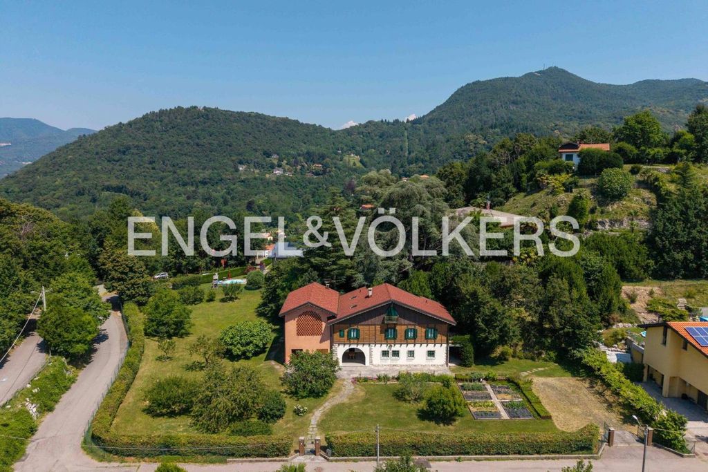 Casa – Viggiù - Vista 3
