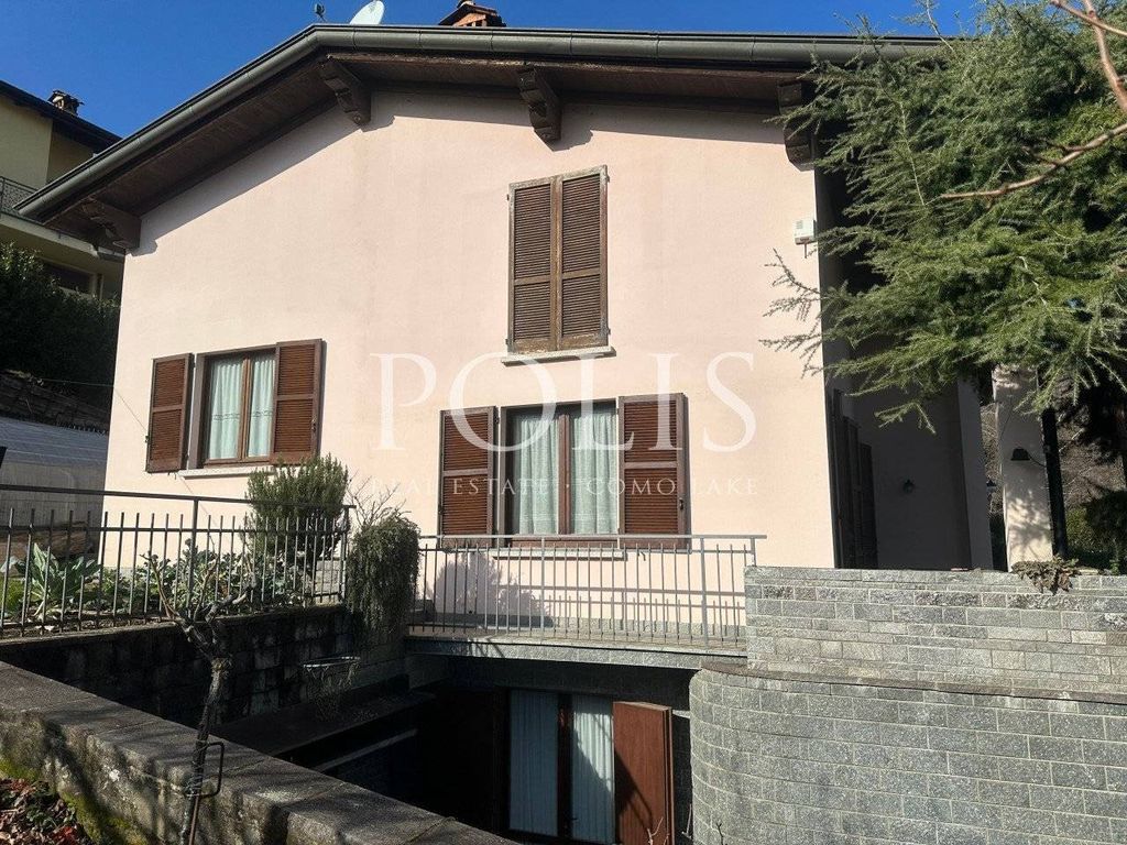 Casa – Albavilla - Vista 3
