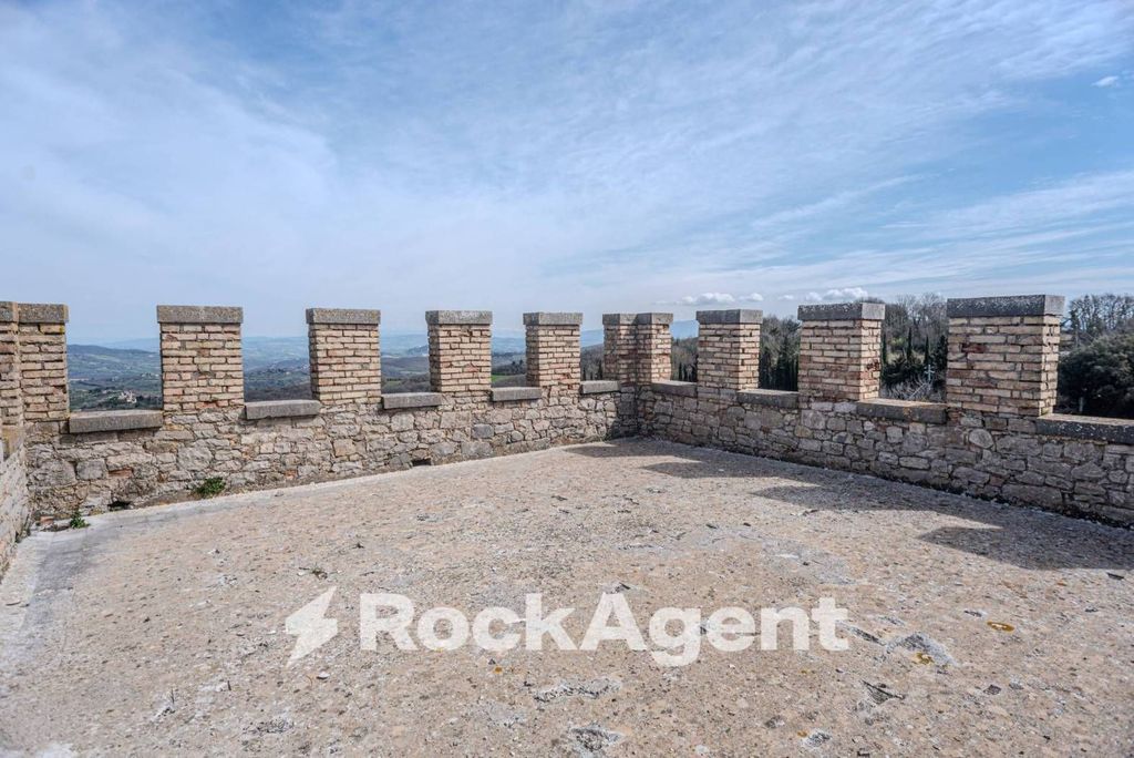 Château · Castle in Baschi