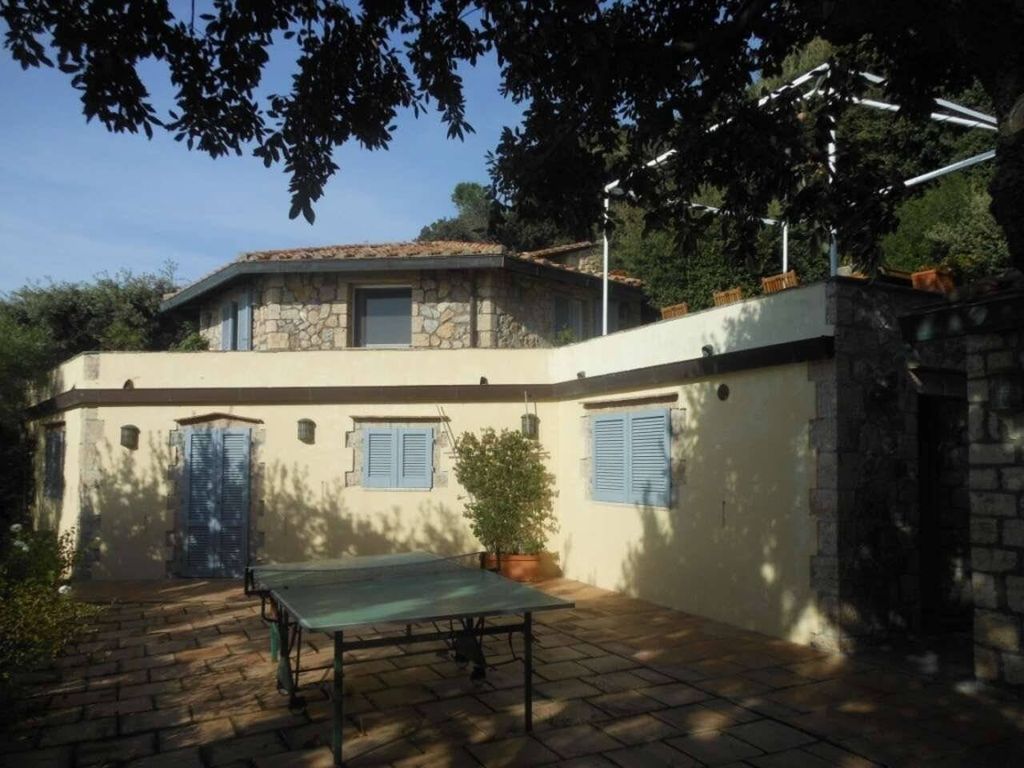 Luxury Villa for sale in via dei pionieri ,, Monte Argentario, Provincia di Grosseto, Tuscany - View 4