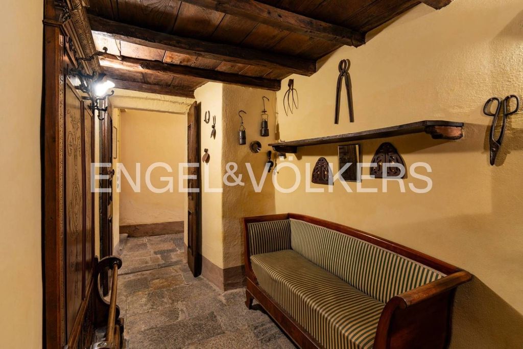 Casa – Castello Cabiaglio, Poma - Vista 4