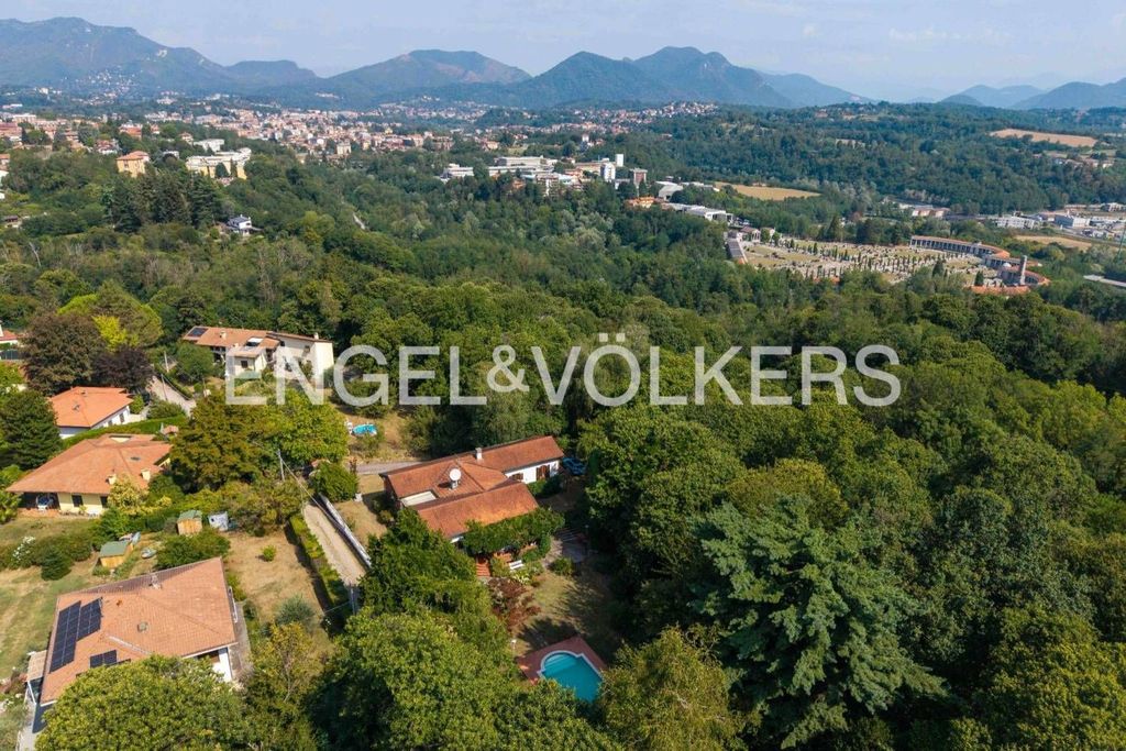 Casa – Varese - Vista 4