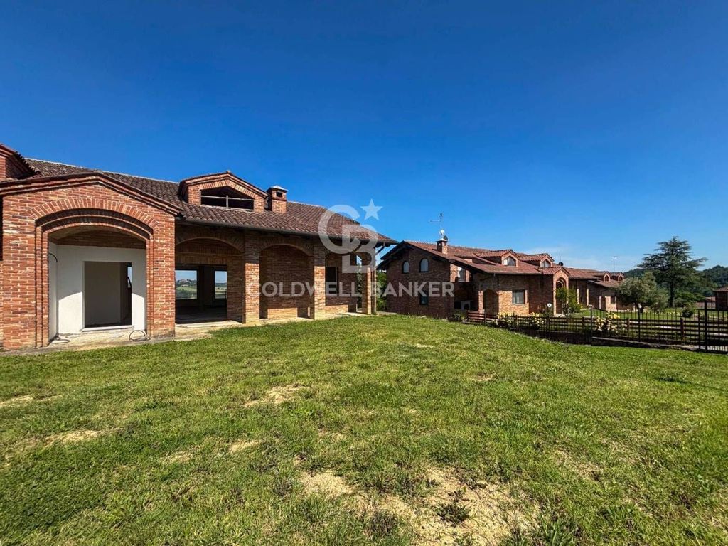 5 bedroom luxury Villa for sale in Altavilla Monferrato, Italy - View 4