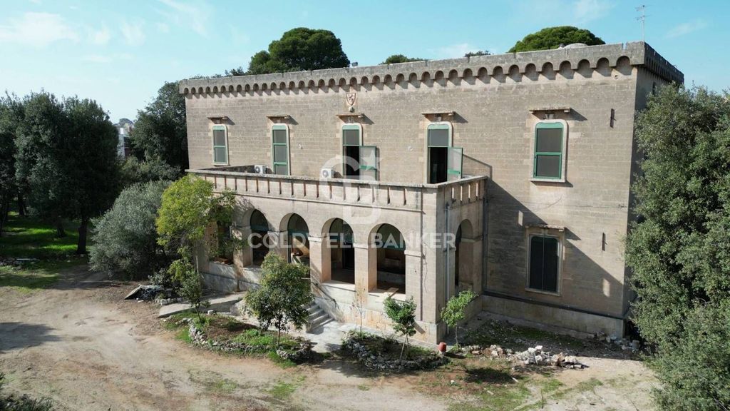 Luxury Villa for sale in Via Vincenzo Ruggero, San Vito dei Normanni, Provincia di Brindisi, Apulia - View 4