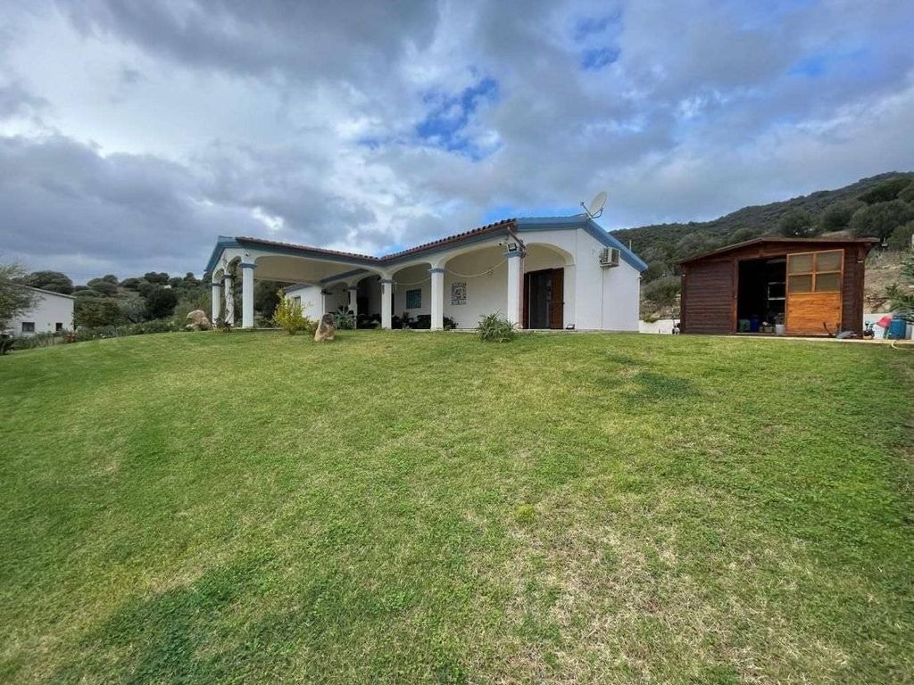 4 room luxury Villa for sale in Torpè, Sardinia - Vista 4