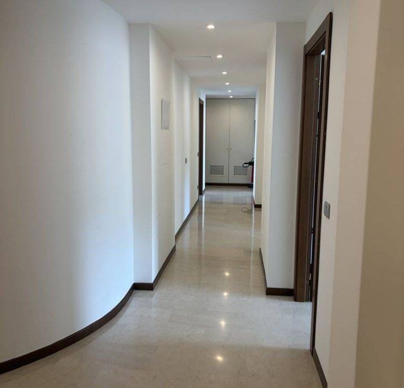 Exclusive office for rent in Via Alberico Albricci, 7, Milan, Lombardy - Vista 4