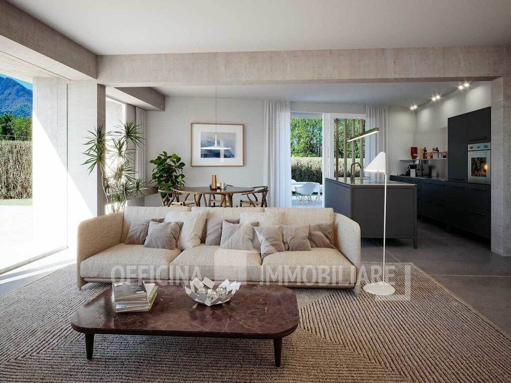 4 room luxury Villa for sale in Colico, Lombardy - View 4