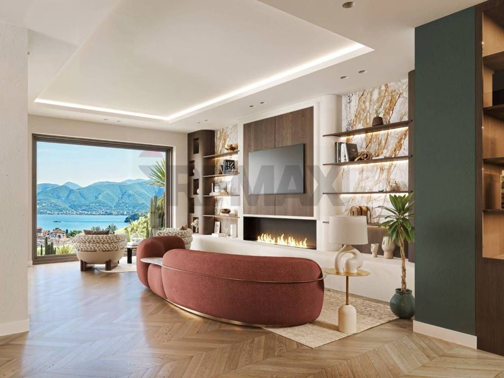Luxury Villa for sale in Via Antonio Rossi, Verbania, Piedmont - Vista 4