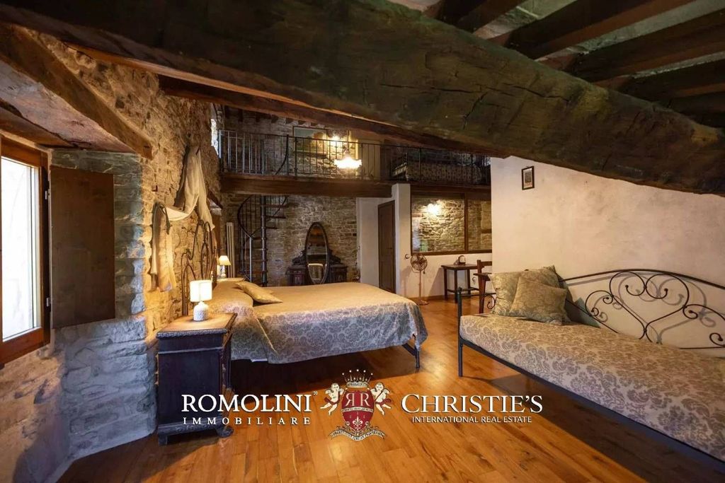 Château · Castle in Mercatello sul Metauro
