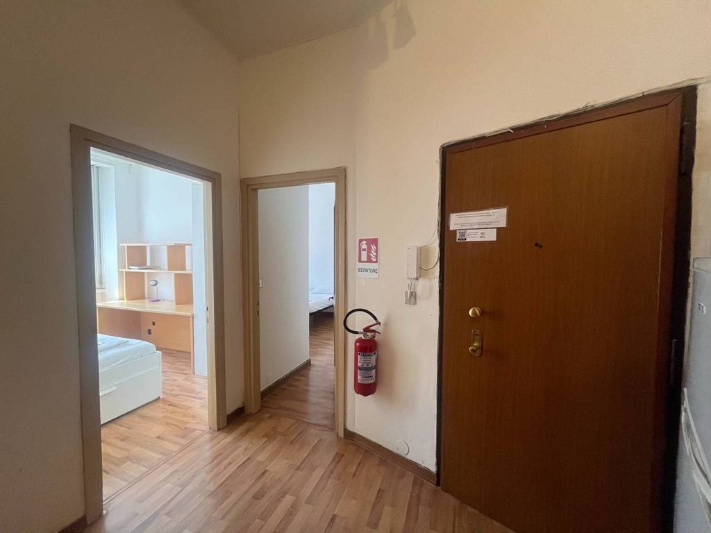 2 room luxury Apartment for rent in Via Santa Maria Valle, 4, Milan, Lombardy - Vista 5