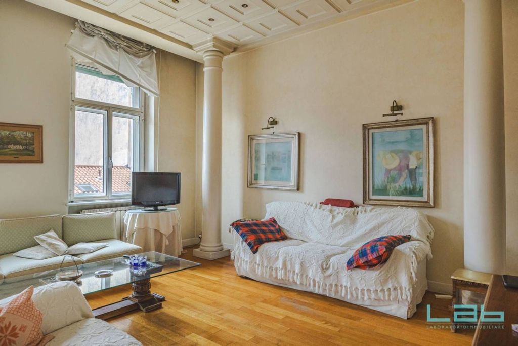 3 room luxury Flat for sale in Via Milano, 18, Trieste, Friuli Venezia Giulia - View 5