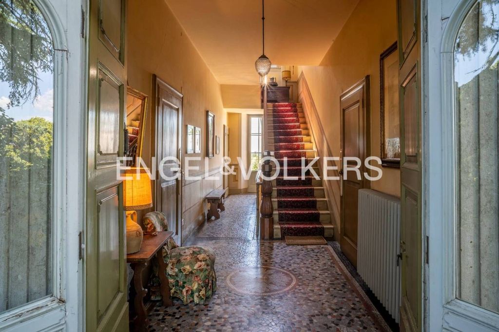 5 bedroom luxury Villa for sale in Via Cantù, Casnate Con Bernate, Lombardy - View 5