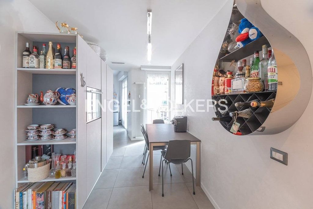 4 room luxury Apartment for sale in Via Francesco Primaticcio, 217, Milan, Lombardy - Vista 5