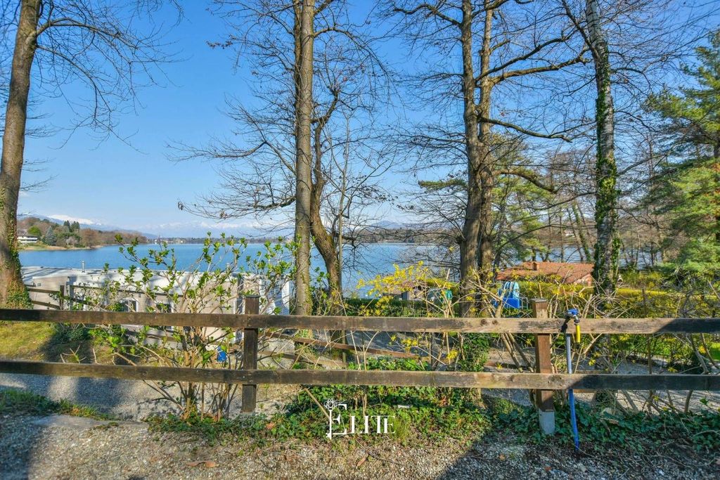 Casa – Comabbio - Vista 5