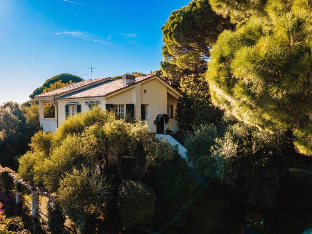 5 bedroom luxury Villa for sale in Strada Privata Delle Vignazze, 6, Arenzano, Liguria - View 5