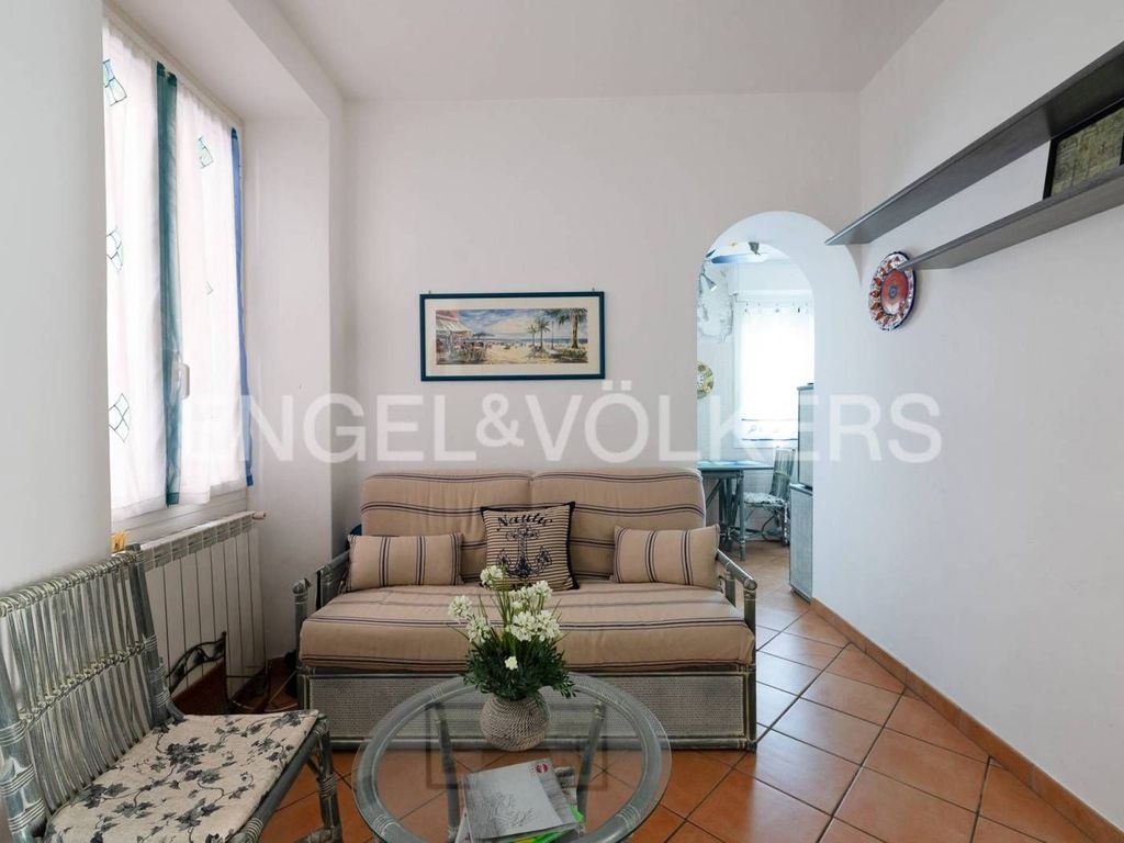 4 bedroom luxury Apartment for sale in Via Dante Alighieri, Laigueglia, Provincia di Savona, Liguria - Vista 5