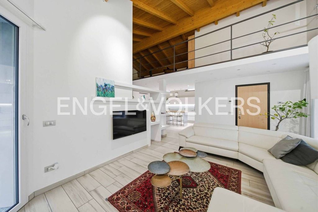 House in Samarate - Vista 5