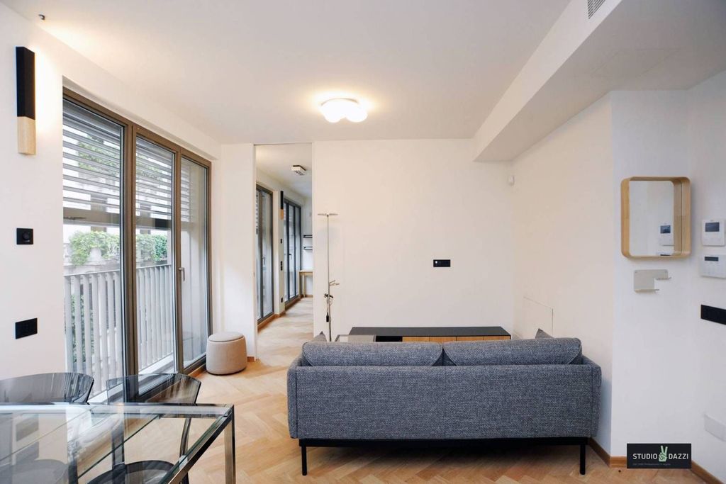 2 room luxury Apartment for rent in Via Varese, 10, Milan