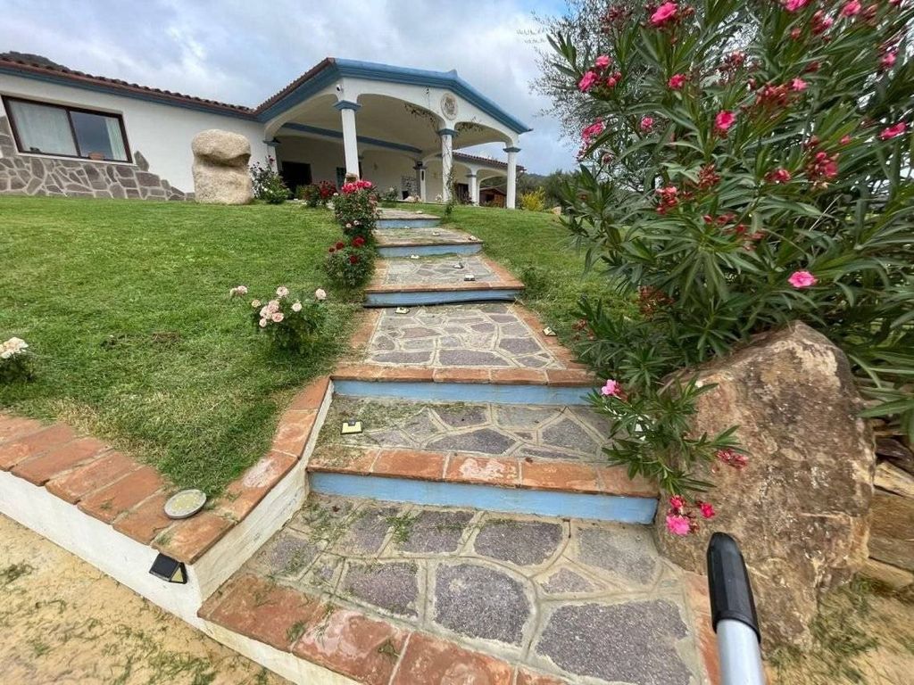 4 room luxury Villa for sale in Torpè, Sardinia - Vista 6