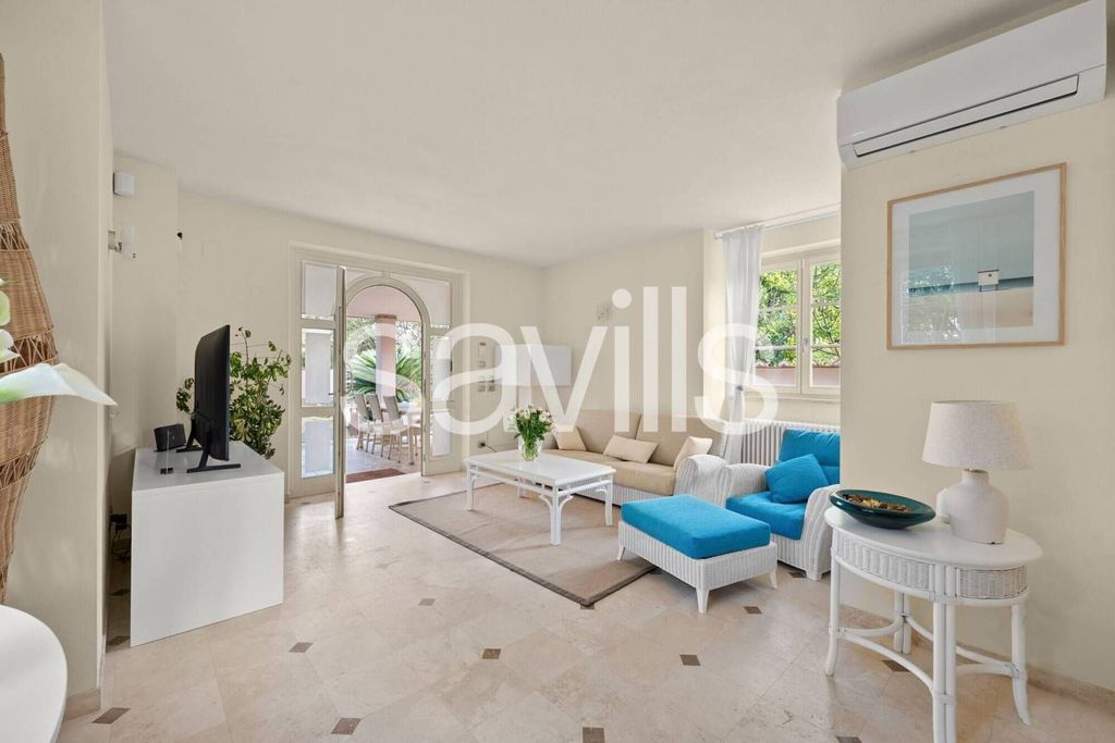 House in Forte dei Marmi - More