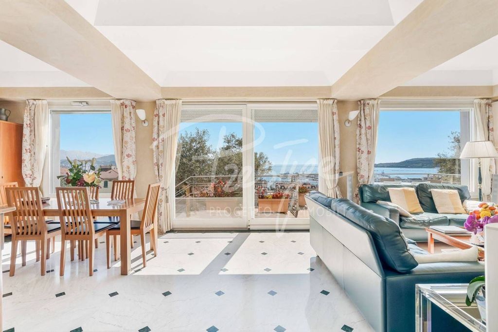 2 bedroom luxury Villa  in Via dei Colli, 71, La Spezia, Provincia di La Spezia, Liguria - View 6