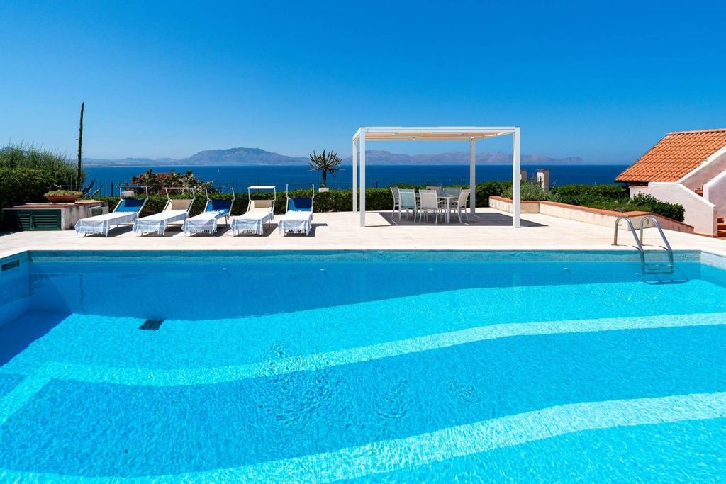Luxury Villa for rent in Viale dei Pini, Terrasini, Sicily - View 6