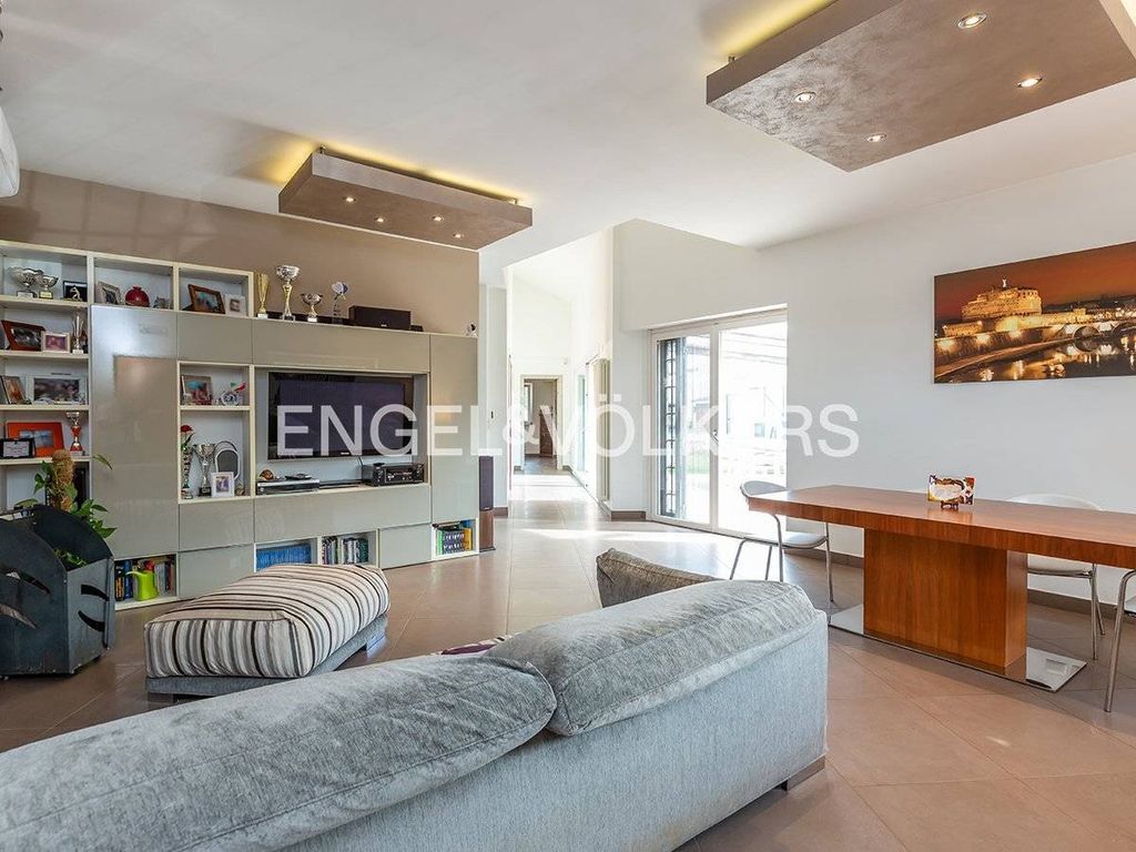 Casa – Frascati, Roma Capitale - Altro