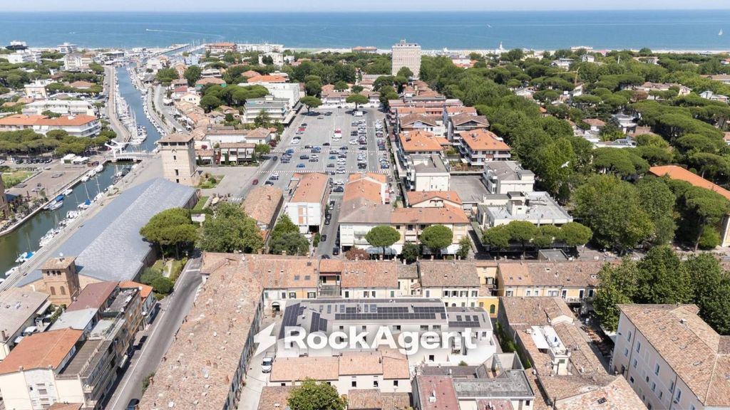 Luxury Apartment for sale in Viale dei Mille, Cervia, Emilia-Romagna - View 6