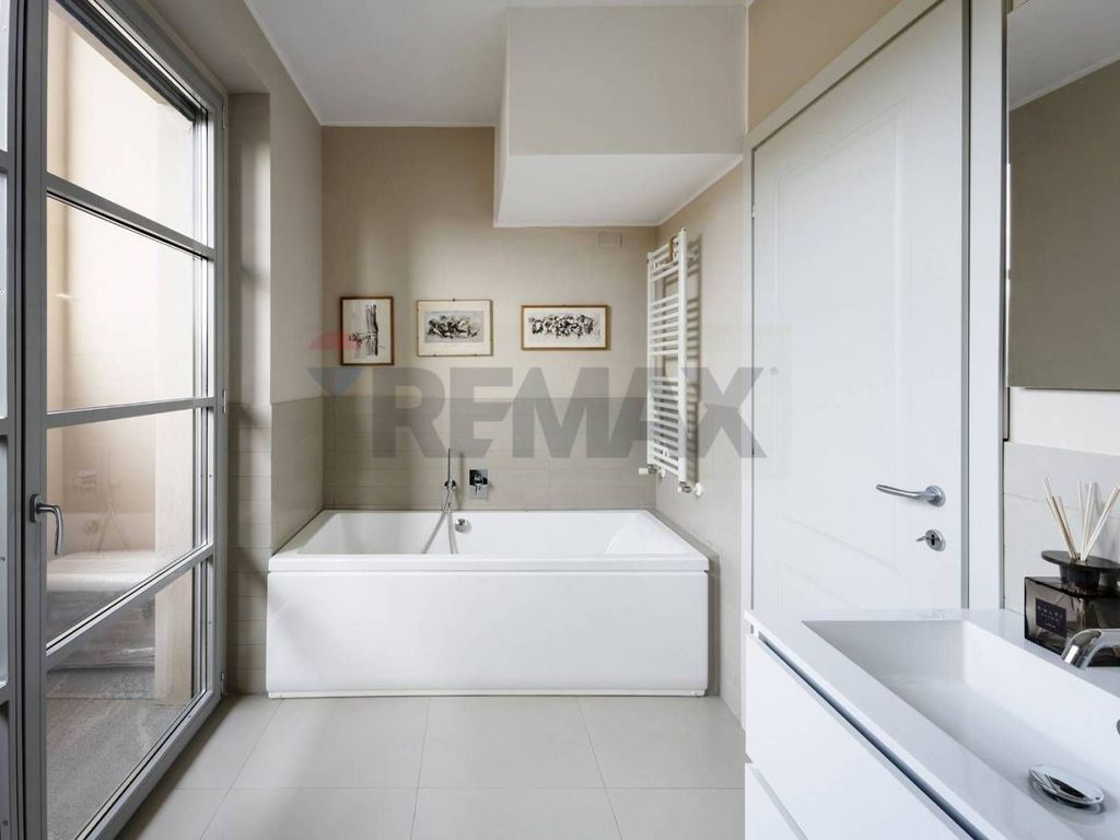 5 room luxury Apartment for sale in Via Sant'Isidoro, Bogogno, Piedmont - Vista 6