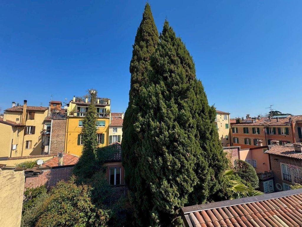 3 bedroom luxury Apartment for sale in via Armando Quadri, Bologna, Emilia-Romagna - Vista 6