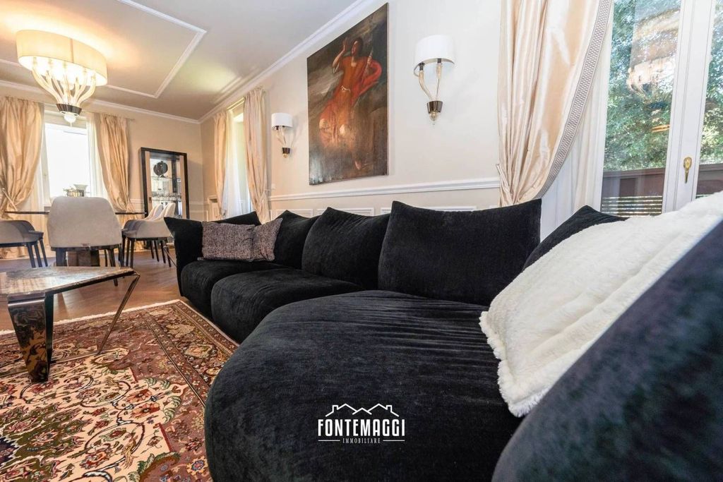 House in Fossombrone - More