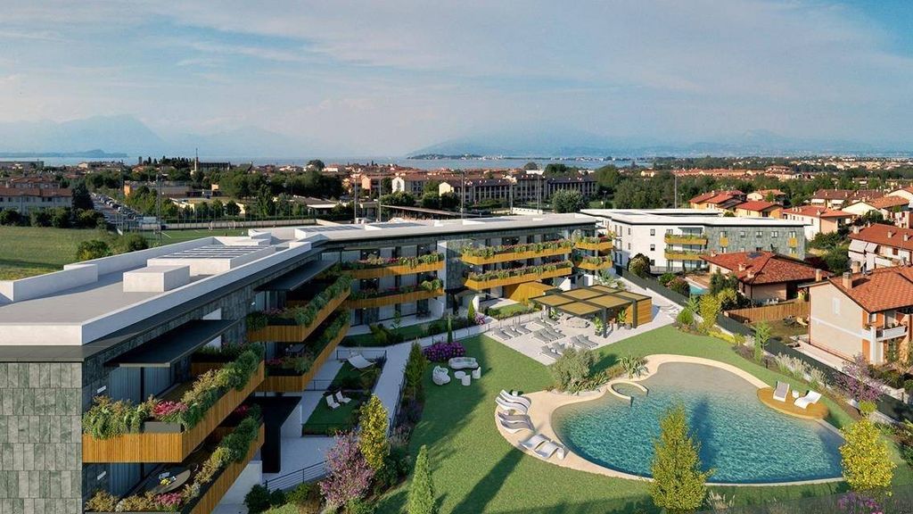 4 room luxury Flat for sale in Via Venezia, Desenzano del Garda, Provincia di Brescia, Lombardy - Vista 6